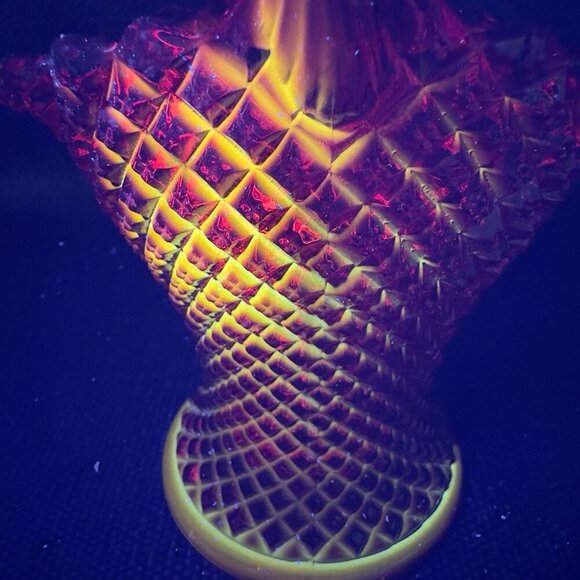 Westmoreland Red Glass English Hobnail Pattern Basket Cadmium Amberina UV Glow - Picture 3 of 16